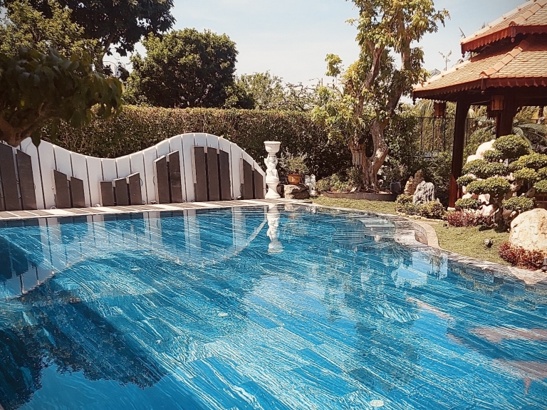 Hồ bơi gia đình khu biệt thự Holm - thi cong boi Van Lang Pool - anh 01