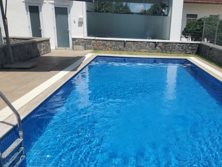 Hồ bơi khu nhà ở chuyên gia Tân Phú, Đồng Nai - thi cong boi Van Lang Pool - anh 01